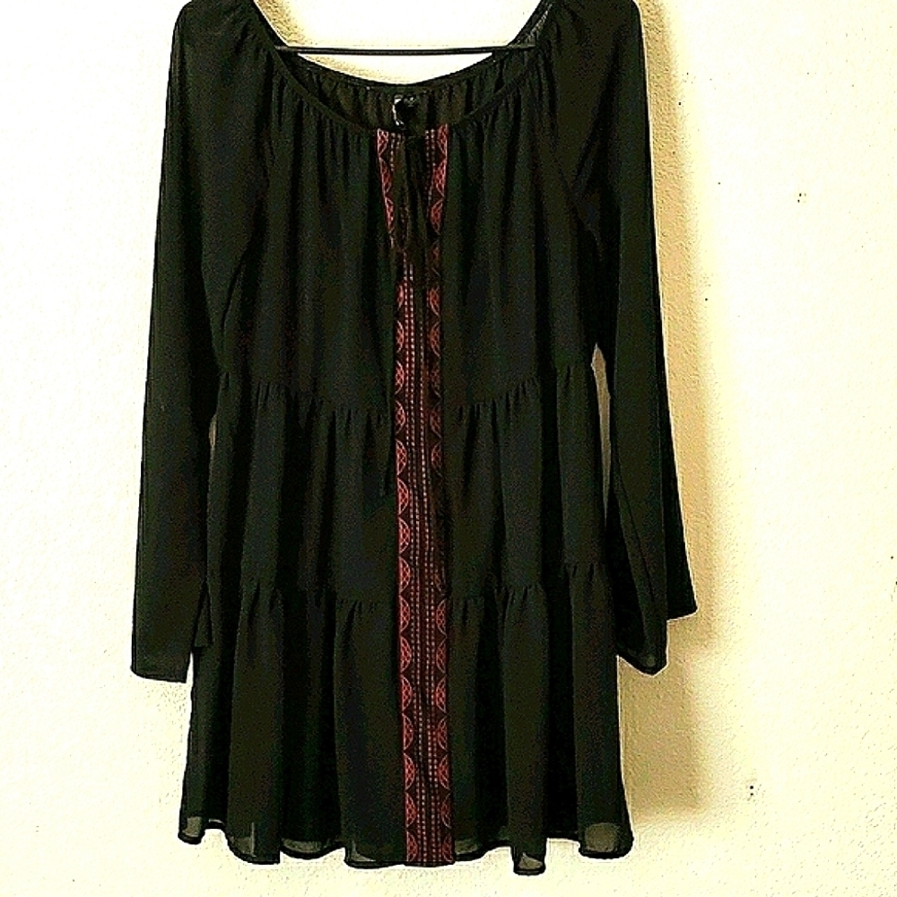 HeartSoul Boho Dress With Tiered Skirt Embroidered Bodice Size M